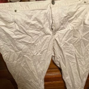 Merona knee length shorts